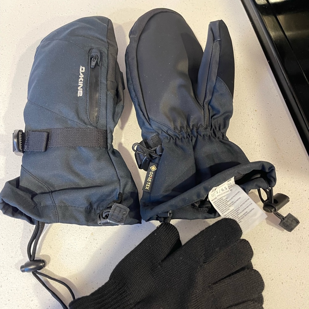 DaKine Sequoia Gore-Tex Mittens Size 6.5 S